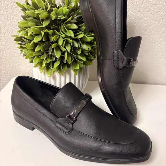 Elegant Black Men's Loafers - Picture 1 of 7